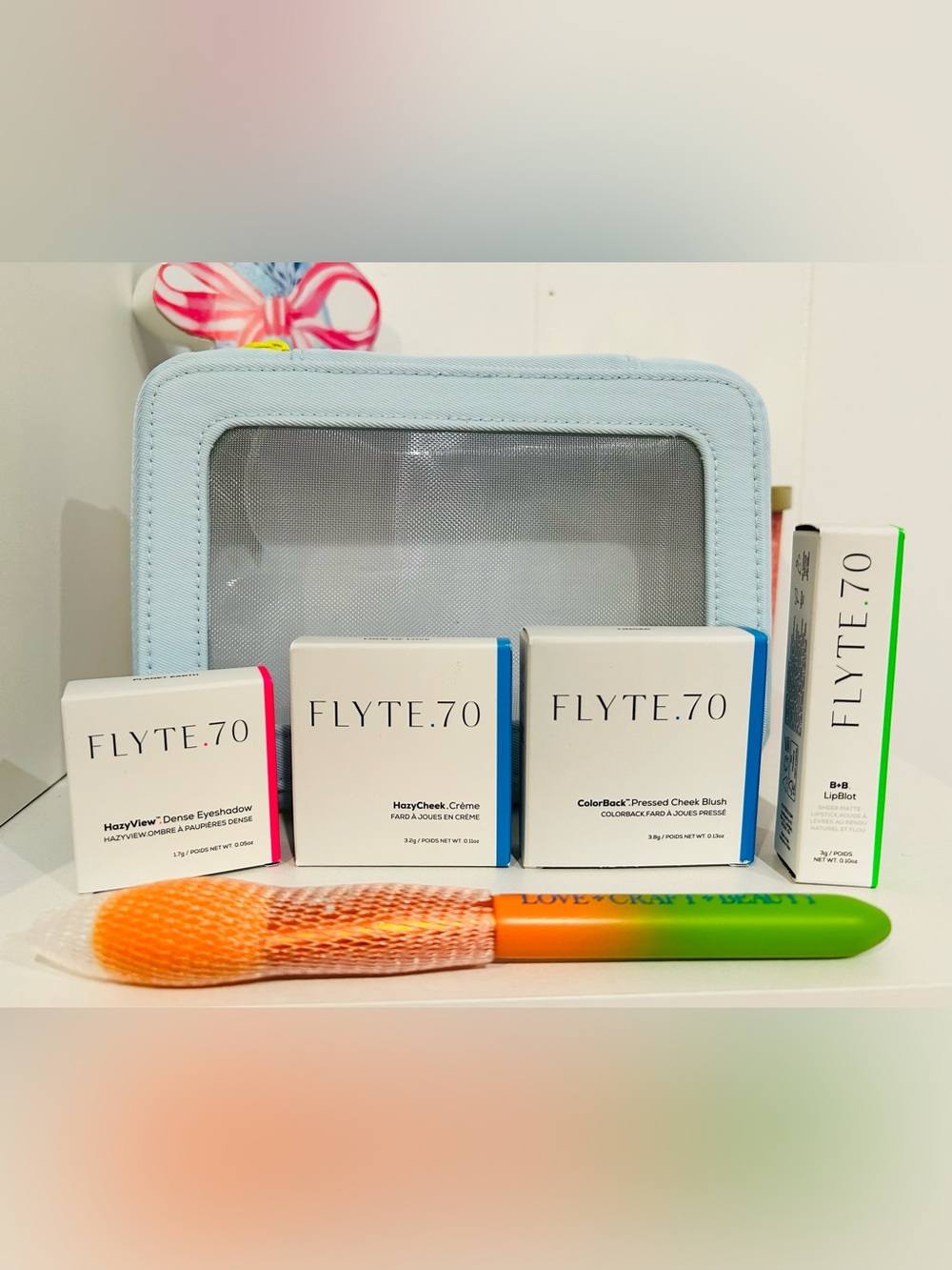 FLYTE.70 Cheek & Blush Makeup Set with Cosmetic Case and Brush